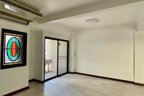 Таунхаус в Бангкоке, Таиланд с 4 спальнями  № 157533 - фото 10