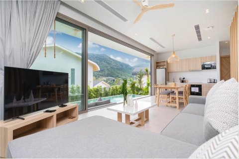 House in Kamala, Thailand 3 bedrooms № 164824 - photo 2