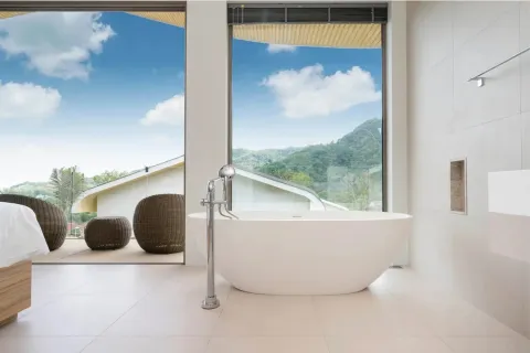 House in Kamala, Thailand 3 bedrooms № 164824 - photo 9