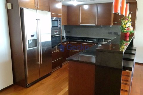 Condo in Pattaya, Thailand, 2 bedrooms № 197291 - photo 6