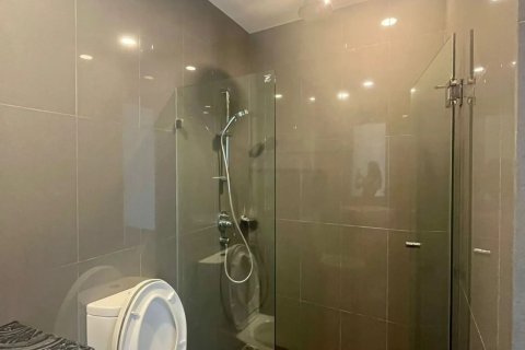 Кондоминиум с 2 спальнями в Банг Раке, Бангкок, Таиланд № 138382 - фото 10