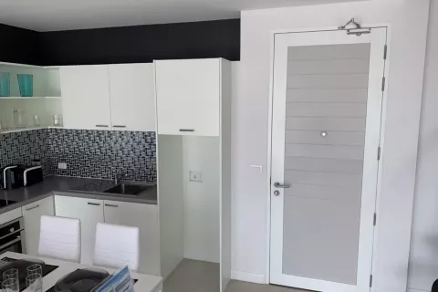 Studio dans le Condo à Nuea Khlong, Thaïlande  № 138385 - photo 4