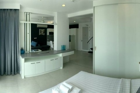 Studio dans le Condo à Nuea Khlong, Thaïlande  № 138385 - photo 5