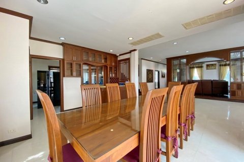Haus in Pattaya, Thailand 4 Schlafzimmer № 223050 - Foto 7