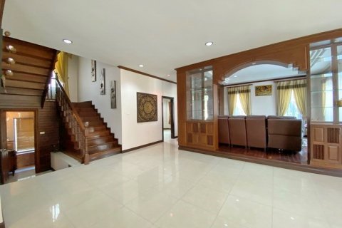 Haus in Pattaya, Thailand 4 Schlafzimmer № 223050 - Foto 3