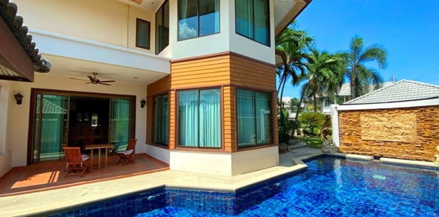 Haus in Pattaya, Thailand 4 Schlafzimmer № 223050