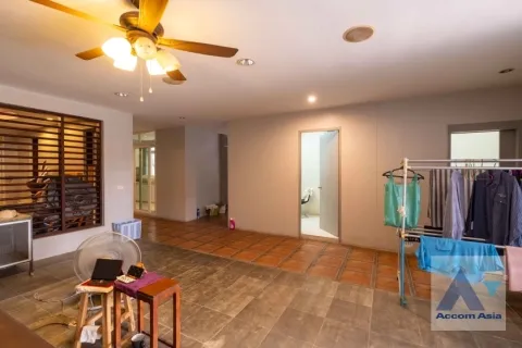 Haus in Watthana, Bangkok, Thailand 10 Schlafzimmer № 216873 - Foto 11