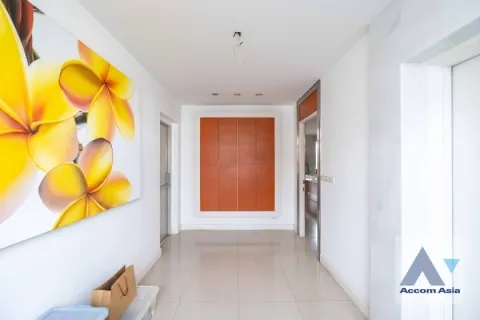 Haus in Watthana, Bangkok, Thailand 10 Schlafzimmer № 216873 - Foto 21