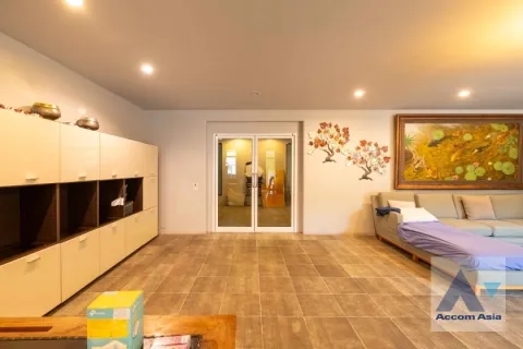 Haus in Watthana, Bangkok, Thailand 10 Schlafzimmer № 216873 - Foto 4