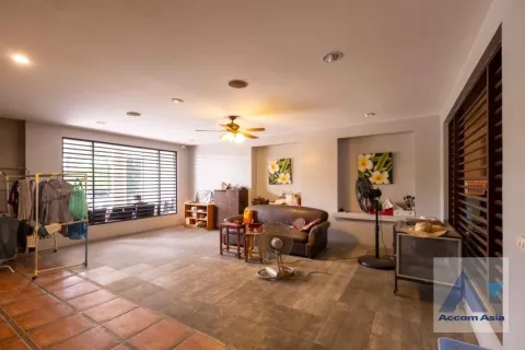 Haus in Watthana, Bangkok, Thailand 10 Schlafzimmer № 216873 - Foto 10