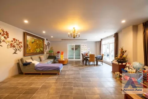 Haus in Watthana, Bangkok, Thailand 10 Schlafzimmer № 216873 - Foto 5