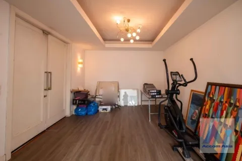 Haus in Watthana, Bangkok, Thailand 10 Schlafzimmer № 216873 - Foto 30