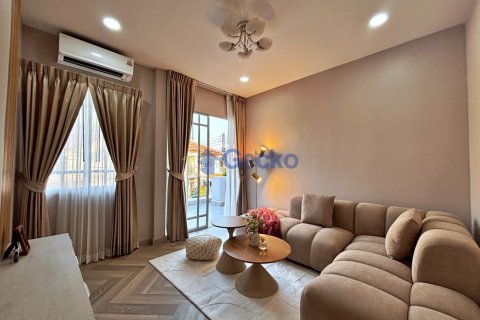 House in Pattaya, Thailand 4 bedrooms № 196065 - photo 30