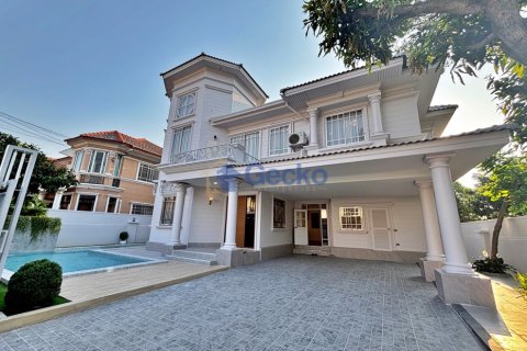Maison à Pattaya, Thaïlande 4 chambres № 196065