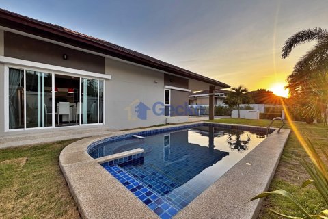 Maison à Pattaya, Thaïlande 4 chambres № 196069
