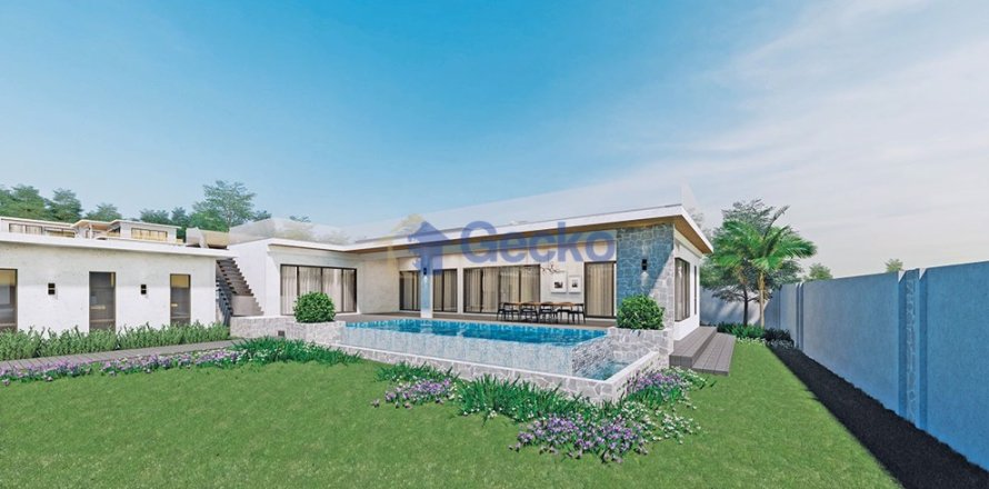 House in Pattaya, Thailand 4 bedrooms № 196068