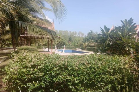 Отель в Ча-аме, Таиланд 1733м2  № 147002 - фото 3