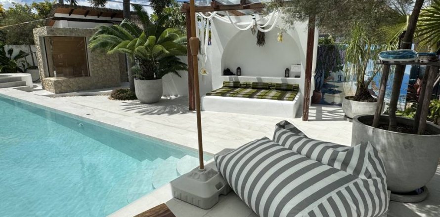 Villa à Hua Hin, Thaïlande 5 chambres № 147000