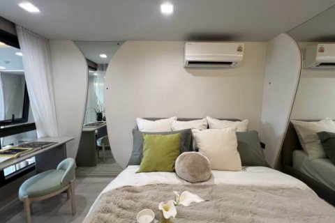 Duplex in Bangkok, Thailand 1 bedroom № 119393 - photo 9