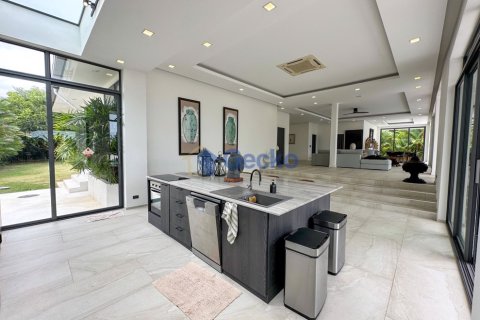 บ้านในพัทยา, ประเทศไทย 5 ห้องนอน № 196509 - รูปถ่าย 18