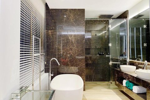 Penthouse in Phuket, Thailand 4 bedrooms № 150786 - photo 12