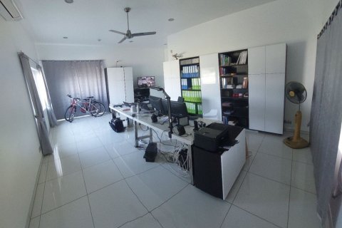 Villa in San Sai, Thailand 3 bedrooms № 140878 - photo 3