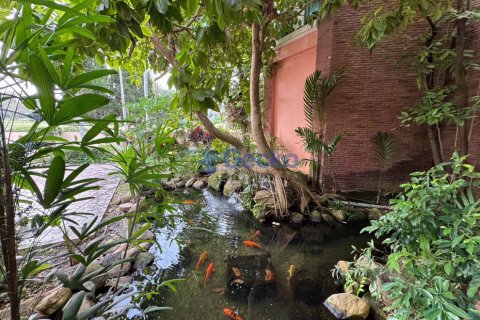 House in Pattaya, Thailand 4 bedrooms № 196531 - photo 7