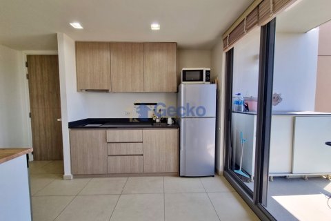 Condo in Pattaya, Thailand, 2 bedrooms № 196530 - photo 3