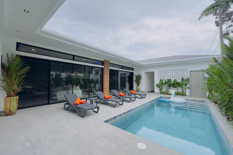 Вилла в Пхукете, Таиланд с 4 спальнями  № 169377 - фото 1