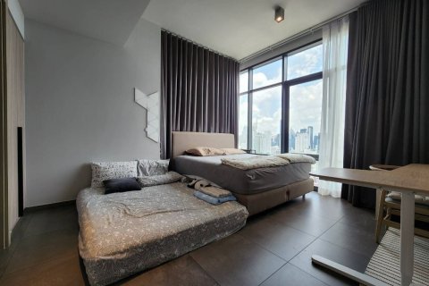 Condo in Watthana, Bangkok, Thailand, 2 bedrooms  № 169375 - photo 5