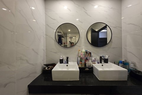 Condo in Pattaya, Thailand, 1 bedroom  № 150991 - photo 11