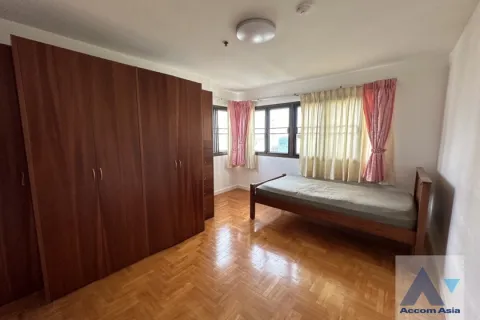 Condo in Watthana, Bangkok, Thailand, 3 bedrooms № 215560 - photo 5
