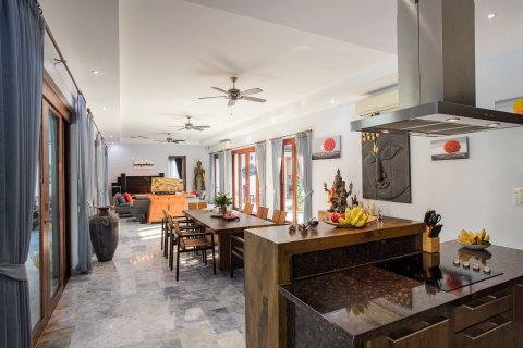 Вилла в Хуа Хине, Таиланд с 7 спальнями  № 147260 - фото 21