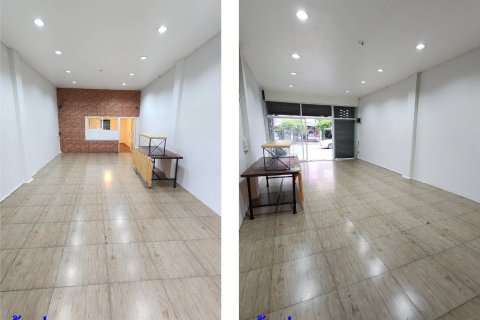 Townhouse à Lat Phrao, Bangkok, Thaïlande 4 chambres № 147262 - photo 4