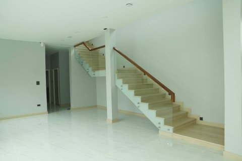 Villa à Chiang Mai, Thaïlande 4 chambres № 153296 - photo 9