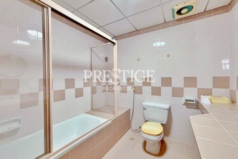 Condo in Pattaya, Thailand, 1 bedroom № 198048 - photo 17