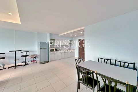 Condo in Pattaya, Thailand, 1 bedroom № 198048 - photo 11