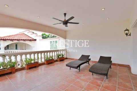 House in Pattaya, Thailand 6 bedrooms № 198050 - photo 28