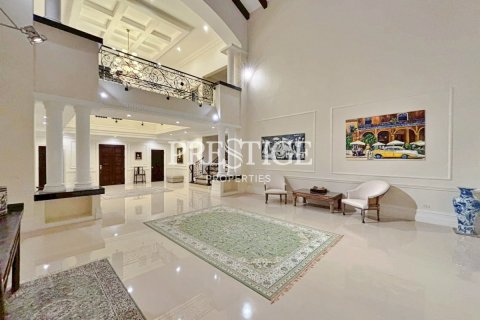 House in Pattaya, Thailand 6 bedrooms № 198050 - photo 6