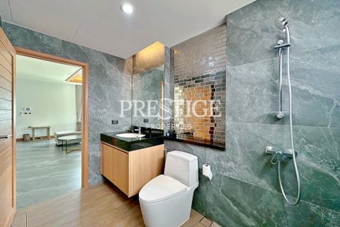 House in Pattaya, Thailand 3 bedrooms № 198049 - photo 23
