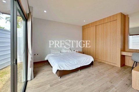 House in Pattaya, Thailand 3 bedrooms № 198049 - photo 21