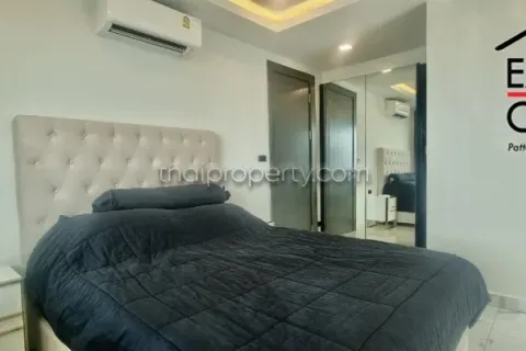 Condominio de 2 dormitorios en Pattaya, Tailandia № 213556 - foto 6