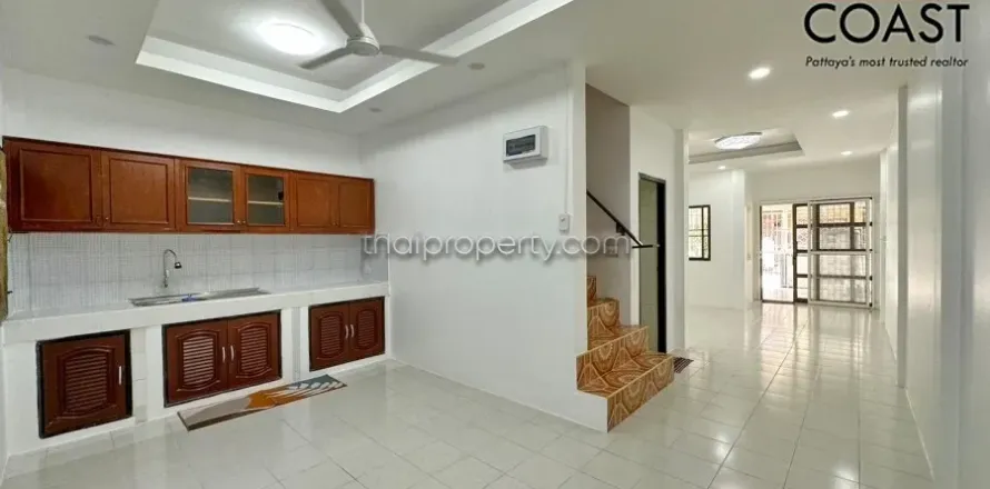 Casa de 2 dormitorios en Pattaya, Tailandia № 213551