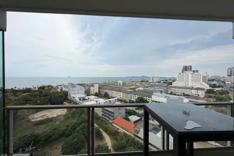 Condominio de 2 dormitorios en Jomtien Beach, Pattaya, Tailandia № 210573 - foto 13