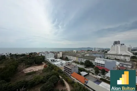 Condominio de 2 dormitorios en Jomtien Beach, Pattaya, Tailandia № 210573 - foto 7