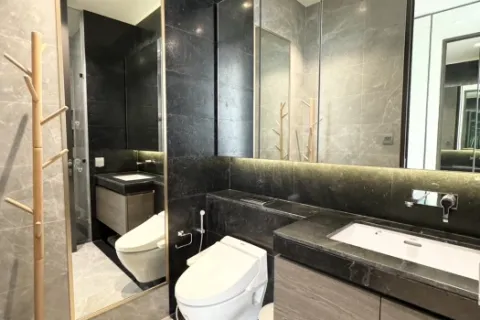 Condo à Pathum Wan, Bangkok, Thaïlande, 2 chambres  № 215232 - photo 9