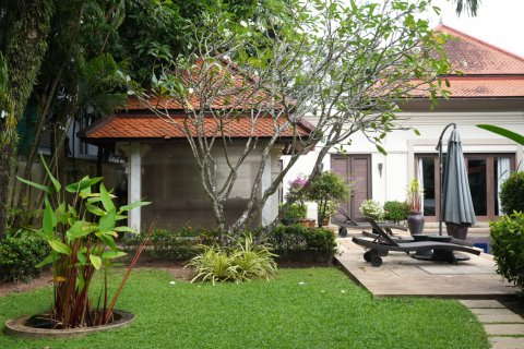 Villa in Phuket, Thailand 5 bedrooms № 144905 - photo 5