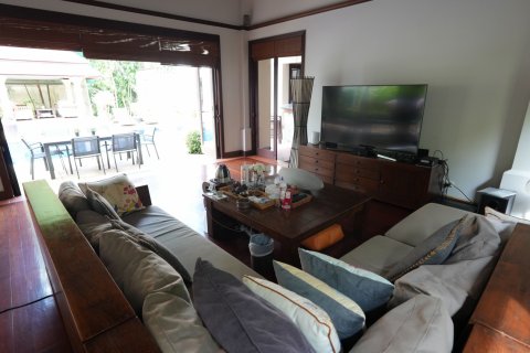 Villa in Phuket, Thailand 5 bedrooms № 144905 - photo 8