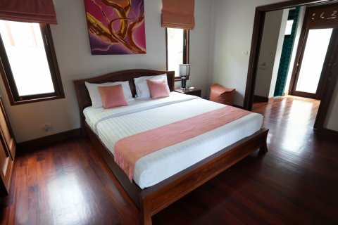 Villa in Phuket, Thailand 5 bedrooms № 144905 - photo 11