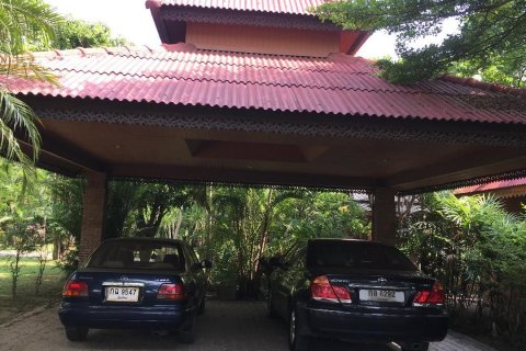 House in Saraphi, Thailand 7 bedrooms № 157907 - photo 15